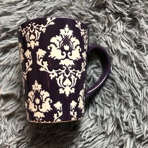 Purple/White Damask Pattern Mug